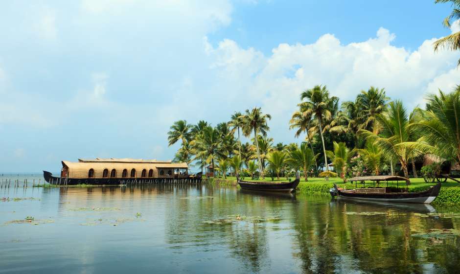 Kerala package , Kerala , Backwaters of Kerala , Alleppey Houseboats , Kerala packages from Delhi , kerala packages with houseboat